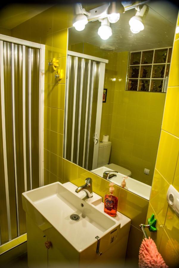 HABITACIONES INDEPENDIENTES CÉNTRICAs BAÑO PRIVADO Ronda Exterior foto